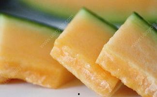 吃哈密瓜舌头疼